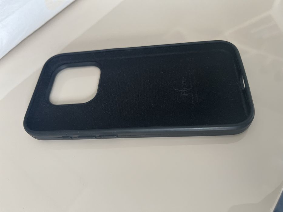 Оригинален силиконов кейс за iPhone 15 Pro