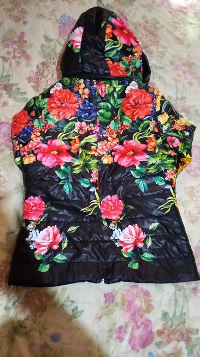 Продам курточку.