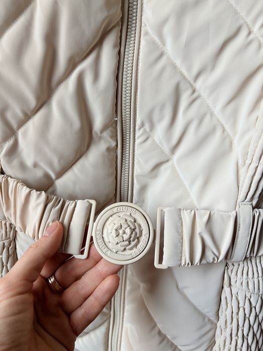 Елек с еластичен колан Guess