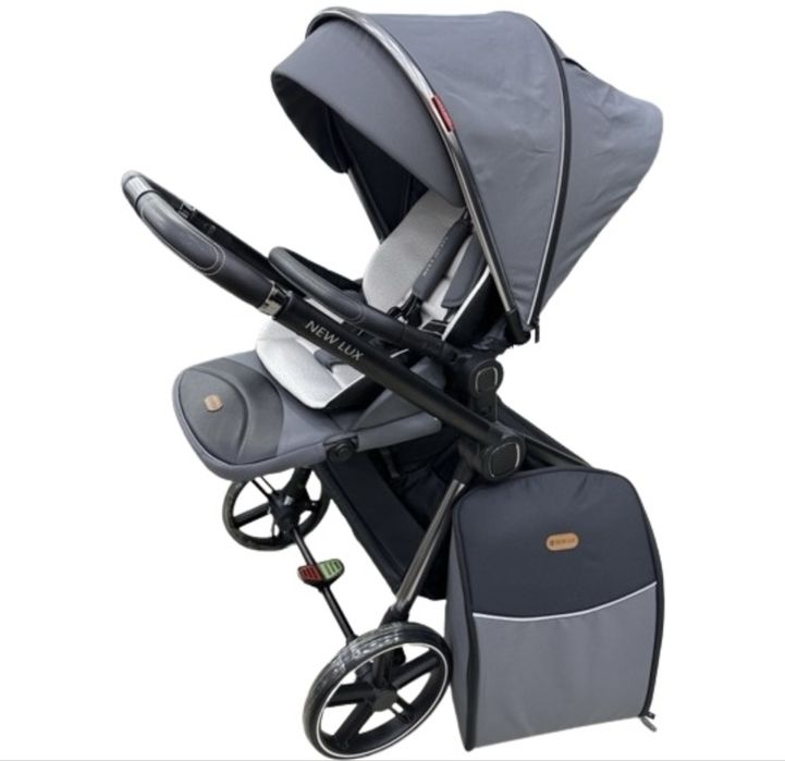 Коляска в отличном состояний