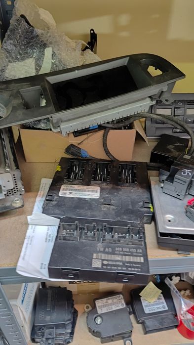 Audi VW Vag модули климатроник парктроник километраж табла  комфорт