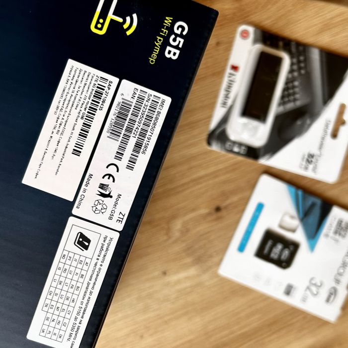 microSD карта, USB флашка и рутер