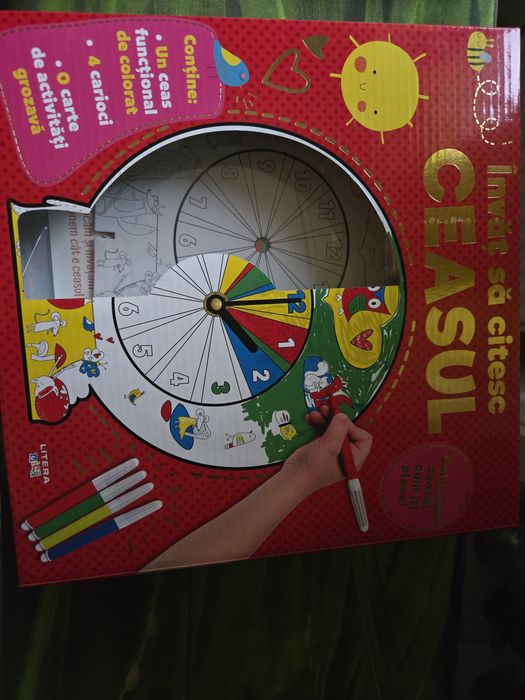 Carti Montessori Stiinte + Ratatouille si joc "Invat sa citesc ceasul