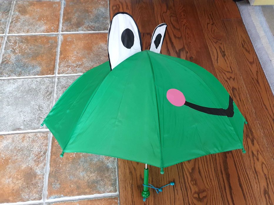 Детски чадър жаба