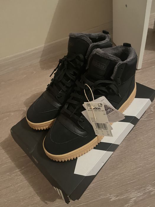 Продаю Adidas break start mid winterized