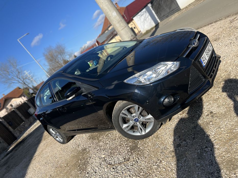 Ford Focus 2013 – 1.0 EcoBoost Benzină – Foarte bine întreținut