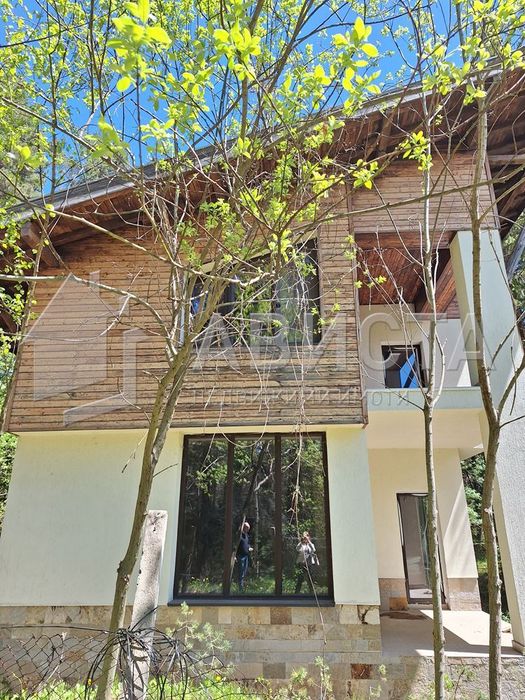 Продава се Къща в Самоков - 160 кв.м за 1018 €/кв.м - Снимка #3