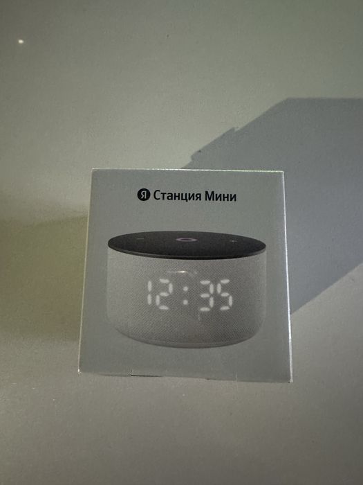 Алиса Яндекс умная калонка