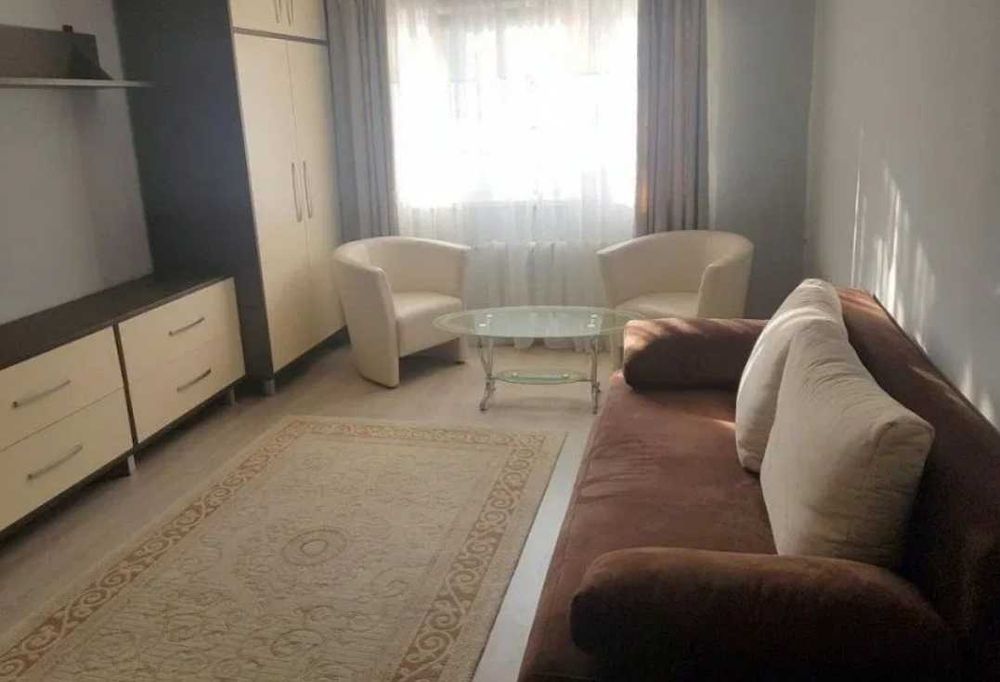 Дава се под наем Двустаен апартамент в Пловдив, Център - 28 кв.м за 142.8 € - Снимка #1