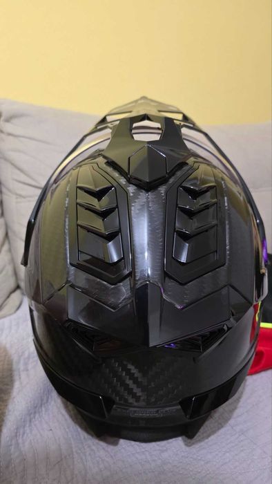 Каска за мотор LS2 Carbon