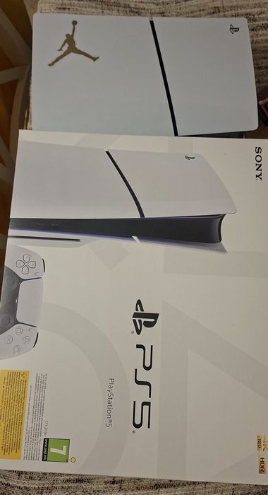 Vând PS 5 1TB+3 ani garanție