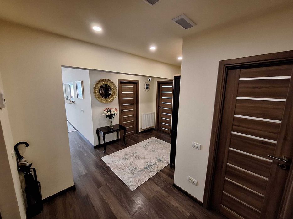 Inchiriere apartament 3 camere modern Aviatiei - 800m Promenada, parcare, ideal expati sau cuplu