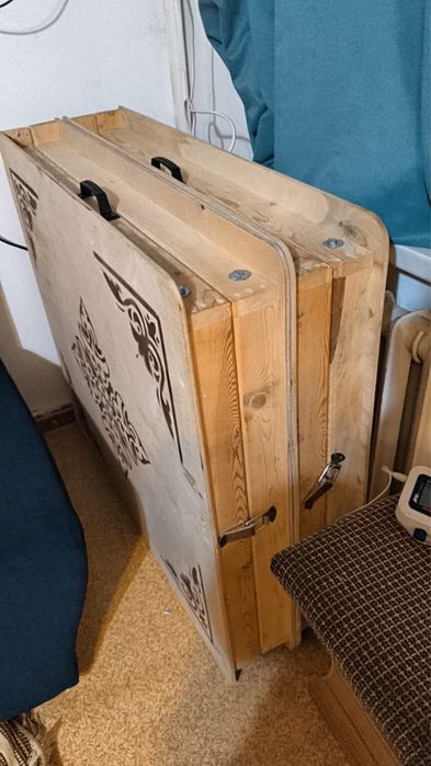 Стол трансформер с казахским ореаментом