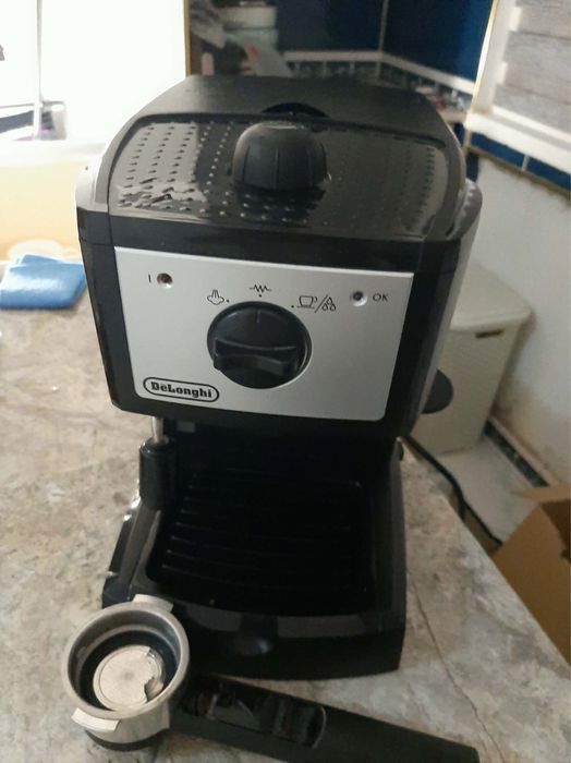 Еспресо машина De’Longhi EC153.B