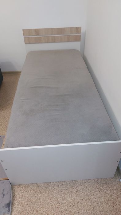 Продам односпальную кровать