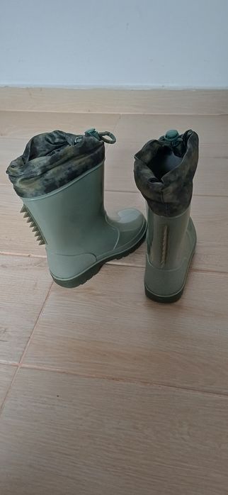 Cizmulite ploaie