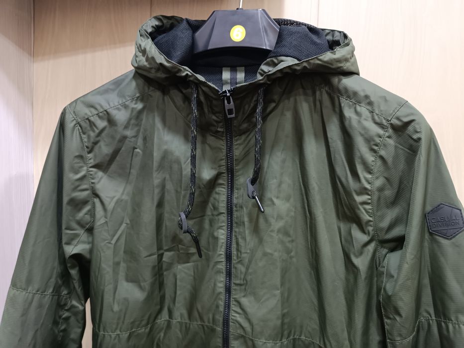 Оригинальные ветровка Waikiki