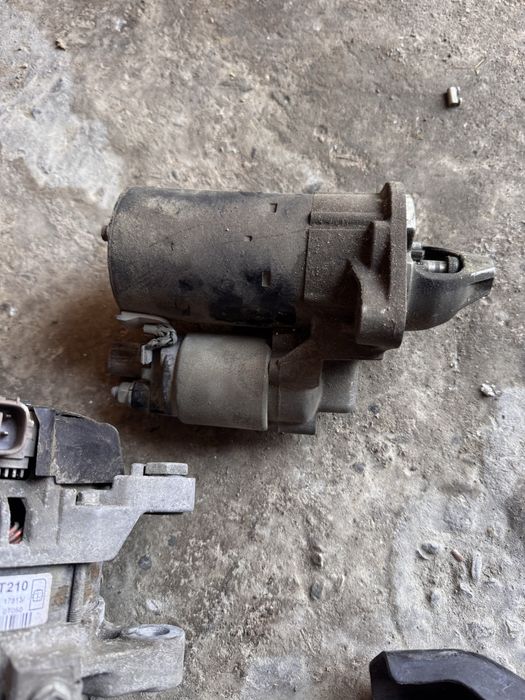 Генератор стартемен бірге