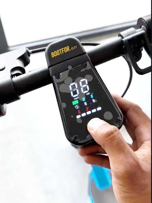 Электросамокат 55км запас хода, Почти новый.