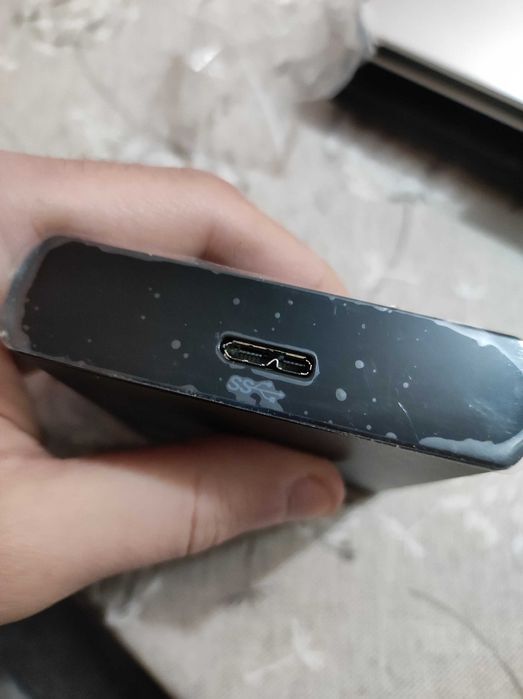 HP преходник адаптер VGA - USB / Display port USB за няколко монитора