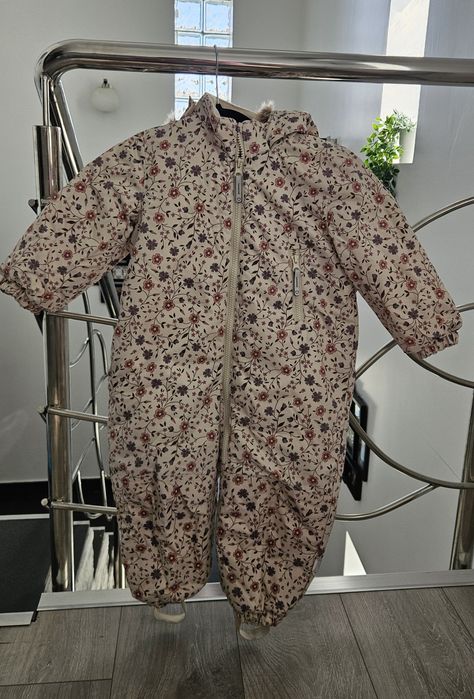 Combinezon H&M de iarna pentru fetite 92