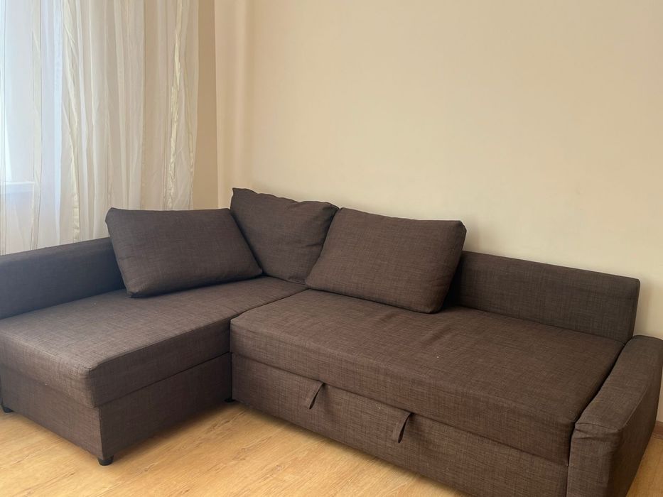 Диван угловой в хорошем состоянии