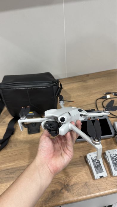Дрон DJI MINI 4 pro combo+rc