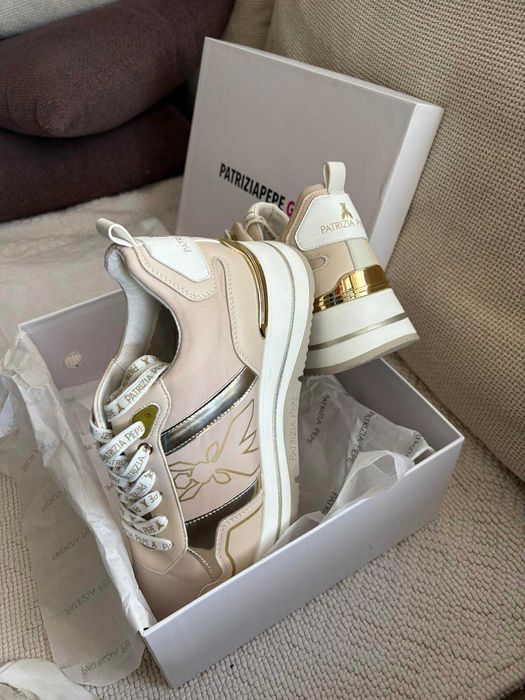 DESIGUAL нови сникерси платформа