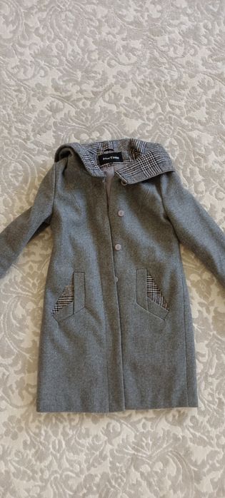 Продам пальто демнисезонное