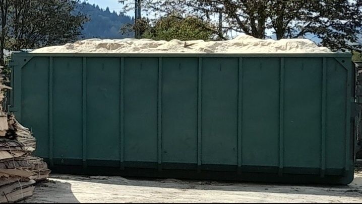 LEGATURI , RUMEGUS. Lemn de foc de brad si capete.