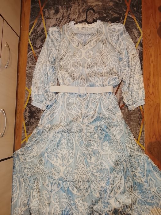 Продам платье  цена договорная