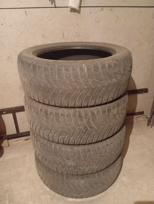 Продам зимние шины