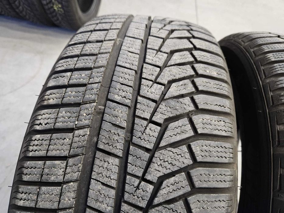 2 Anvelope de IARNA 225.55.16 'Hankook' [dot 2023]; ca NOI