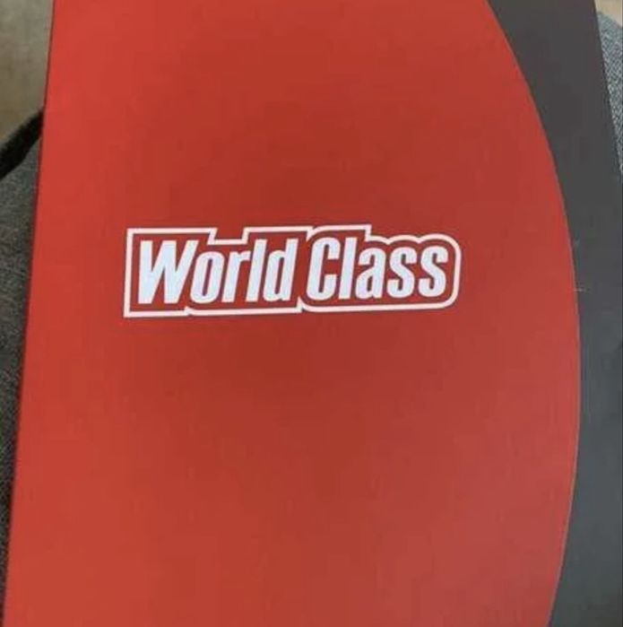 Абонимент в фитнес клуб “World Class”