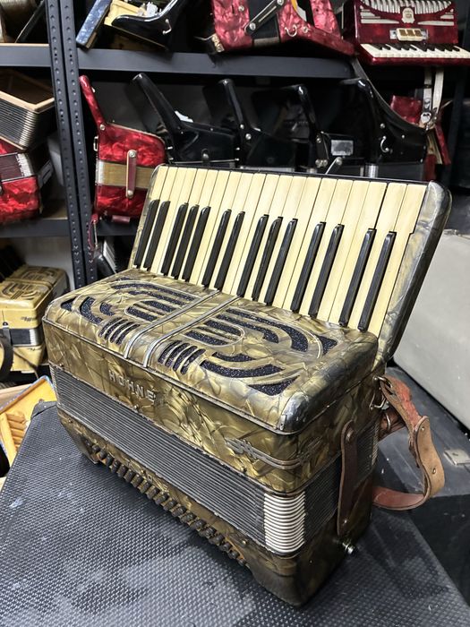 Acordeon Hohner Tango 2 cu 80 basi clapa lunga
