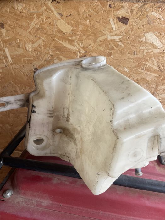 Казанче за течност за чистачки от MERCEDES ML270 cdi 2000-2005