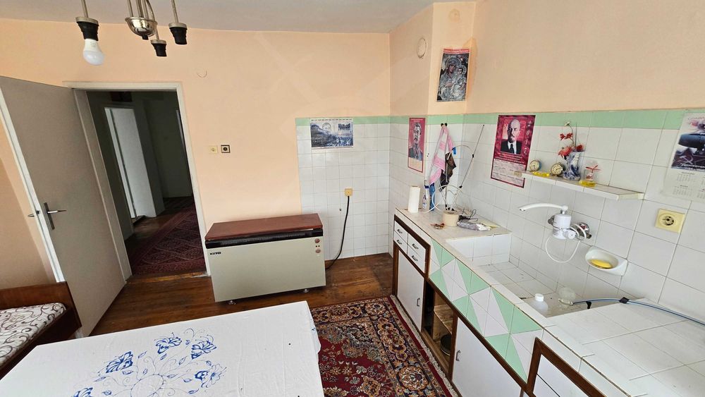 Продава се Четиристаен апартамент в Асеновград - 108 кв.м за 945 €/кв.м - Снимка #8