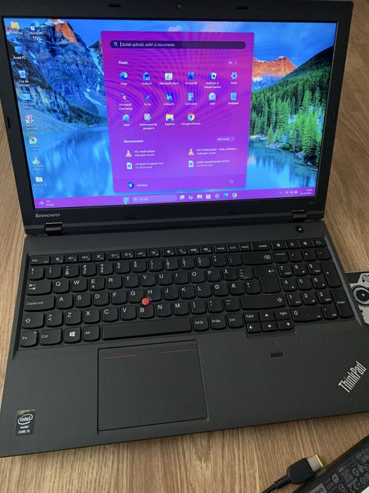 Laptop Lenovo ThinkPad,Display 15,6 led,Windows 11,8gb ram baterie ok