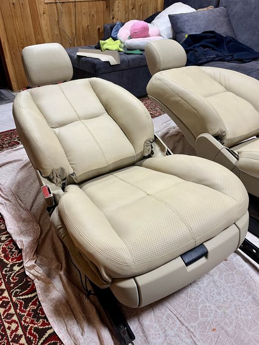 Срочно продам Сидения Mersedes Benz w221 !