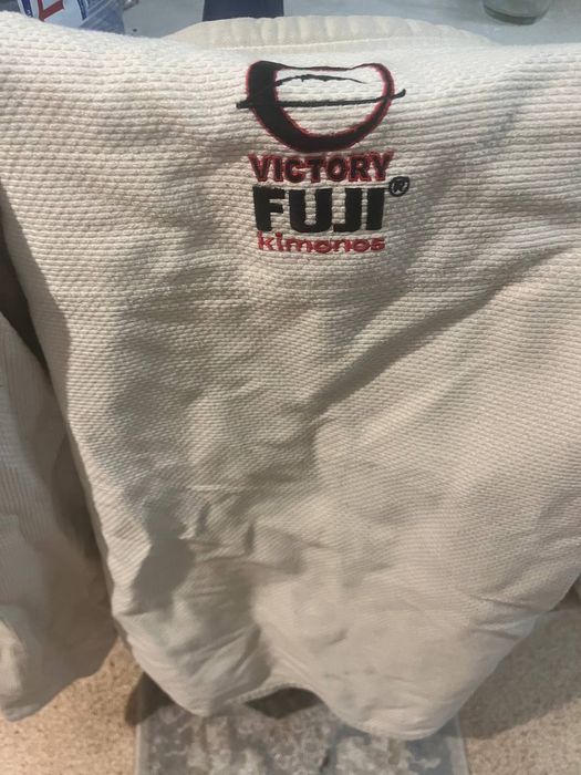 Продам Кимоно/Спорт/