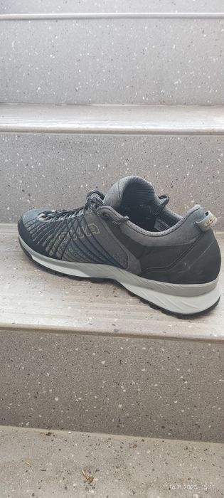 Туристически обувки Lowa Carezza GTX