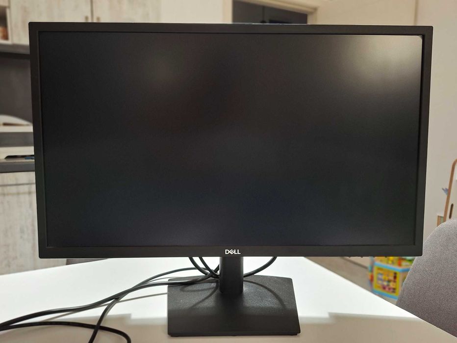 Монитор Dell E2422H 24 инча