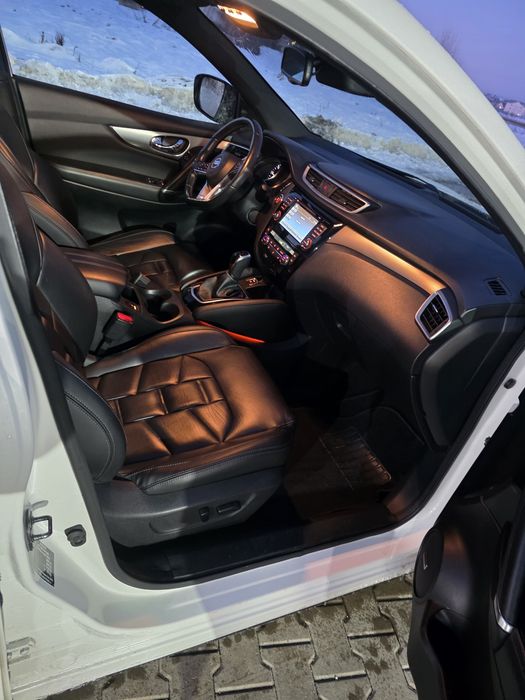 Nissan Qashqai 1.6 dci, automata, TEKNA+