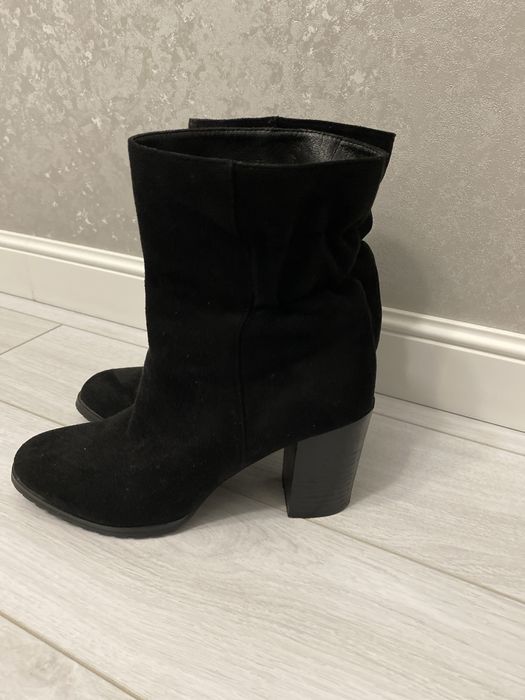 Продам сапоги весна