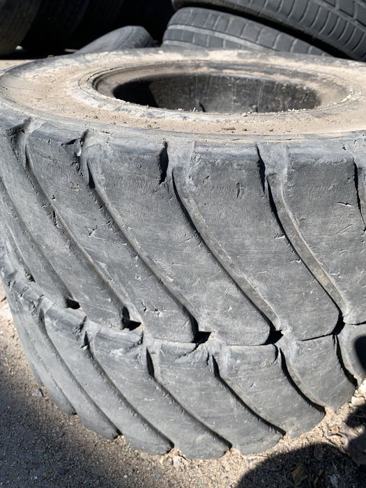 Продам шины на кару.