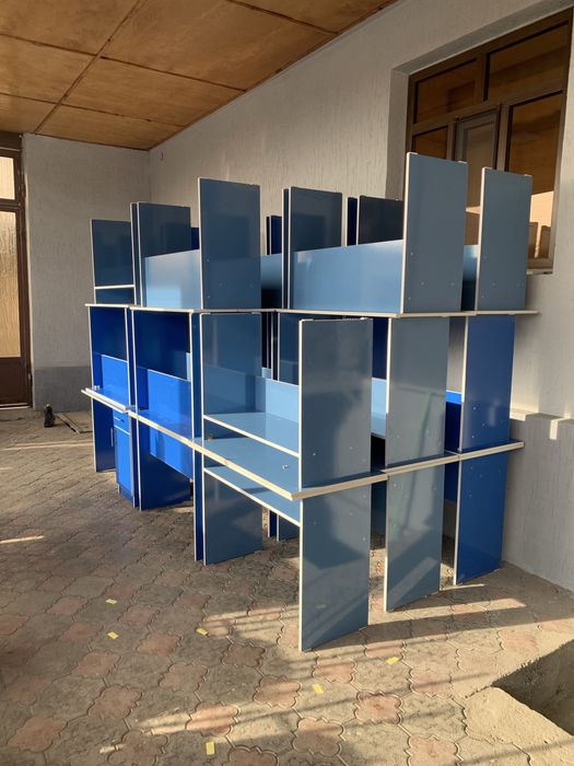 O'quv markazi uchun parta komplekt sotiladi xolati yangi tel qililar