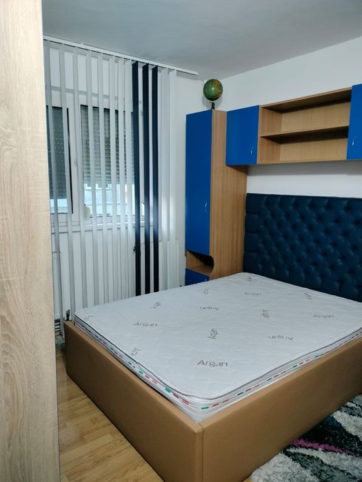 Închiriez apartament semidecomandat cu 2 camere