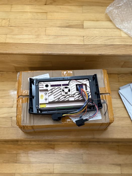 Navigatie CarPlay wireless ecran 2k