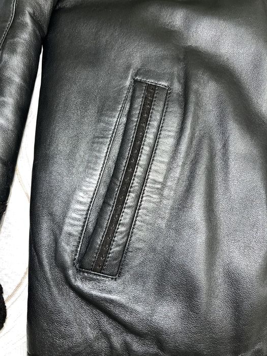 Кожанная куртка размер 52