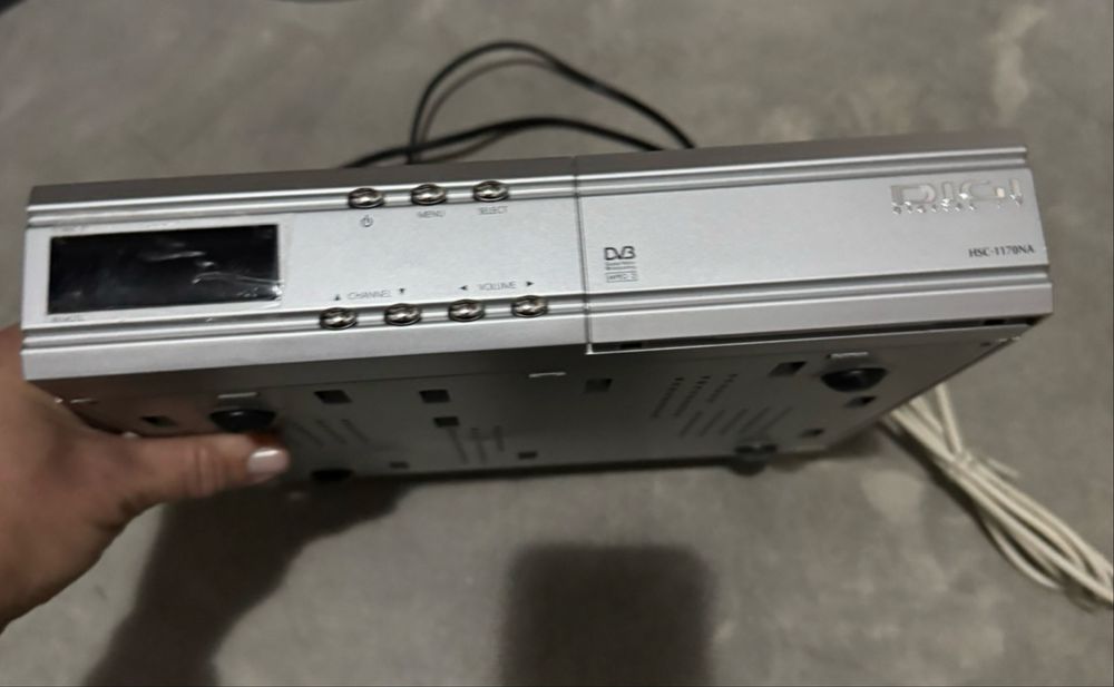 Decodor satelit Digi